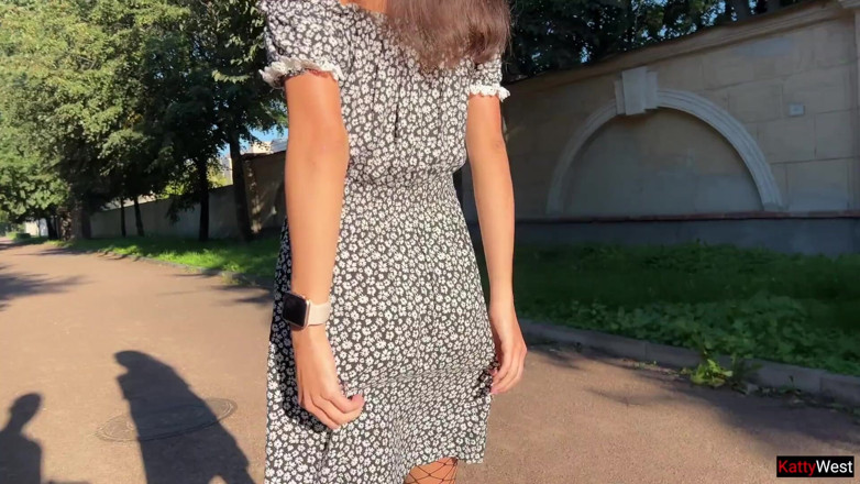 Katty West: Masturbation - mädchen berührt muschi mit einem plug in ihrem arsch...