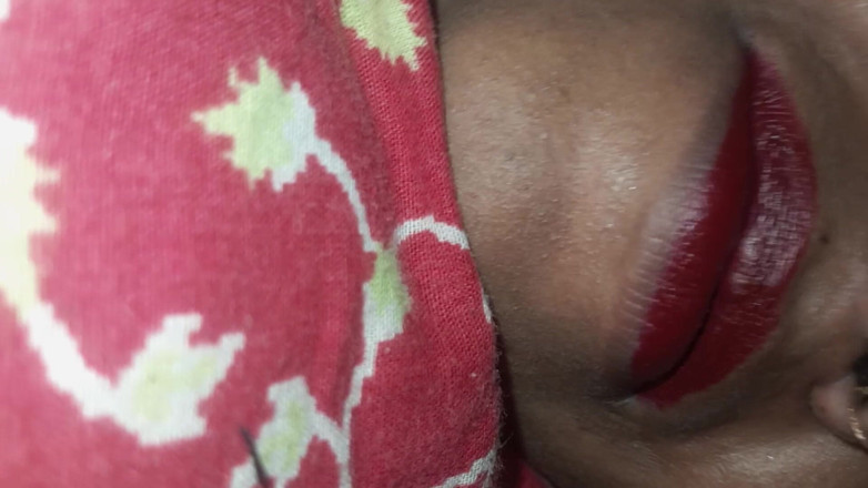 Thirsty pussy girl: Můj pátý nevlastní otec je spokojen po sexu s tetou