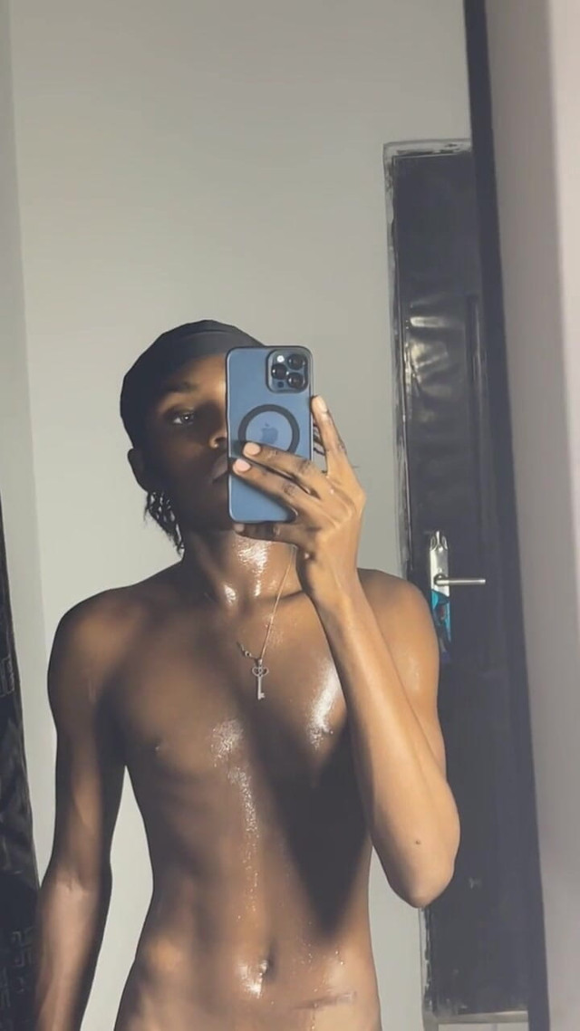 Sexy Twink Boy Get Oiled (Aded-Toxic)
