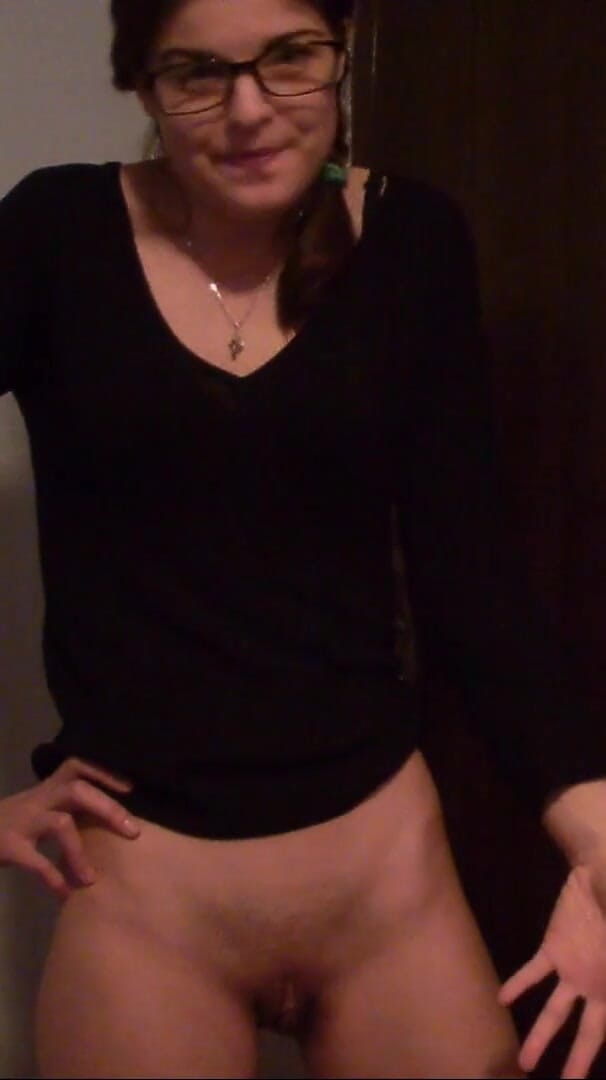 Kinky Teen Pee on the Floor and Talks About How She Feels (Wet Maya)