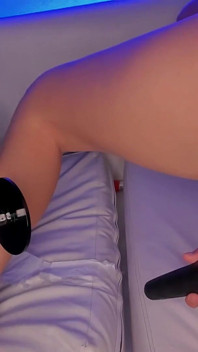 Hot Lesbian Show Being Fucked by a Black Dildo