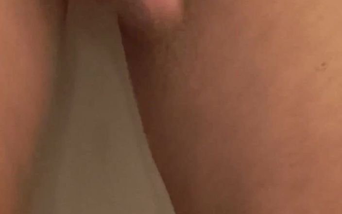 mitiiuli: Femeie sexy excitată călărește vibratorul și ejaculează mult