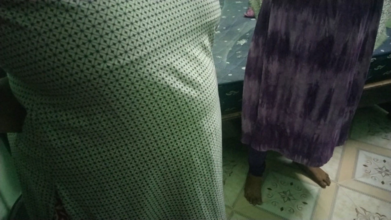 Tamil lesbian: Fotoshootvoorbereiding