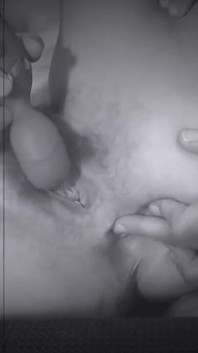 Moglie geme mentre i suoi buchi sono profanati, orgasmo multiplo