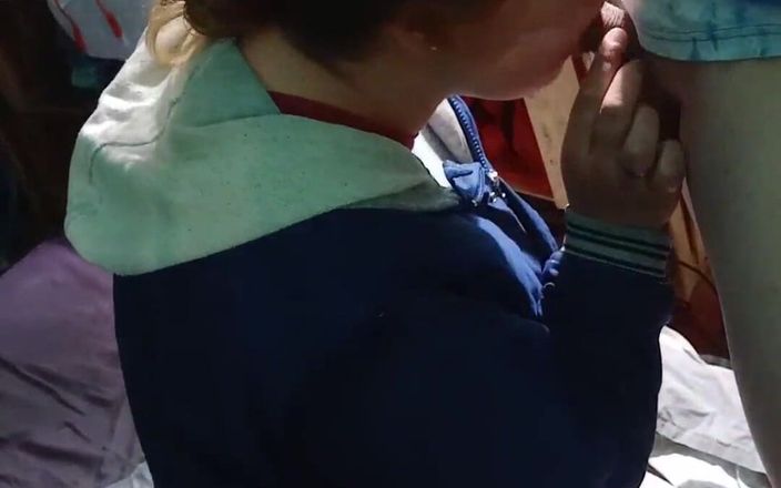 Fitcure1: Mañana fría, pero mi novia me chupa con la chaqueta...