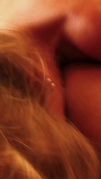 Bystiga stjärnor Avy Scott, Dylan Ryder och Madelyn Marie blir vilda i en explicit gruppsexsession
