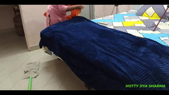 Desi Club House: 操我女仆的继女