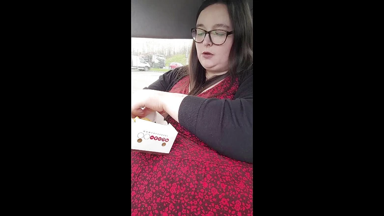 SSBBWLadyBrads: LadyBrads gegen burger king