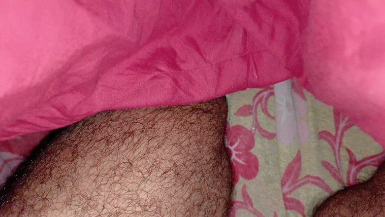 Bithi69gril: Ich lutsche meinen großen koch, meine freundin genießt alle