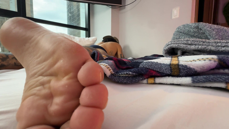 Dyavol: 小人类试图进入我的肛门