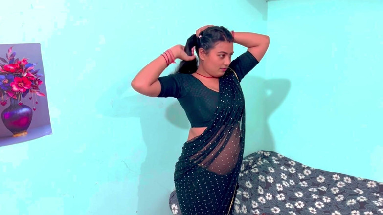 Hotty_ragini: Indian Stepmom Shared Single Bed and Made Stepson Happy,full Hindi...