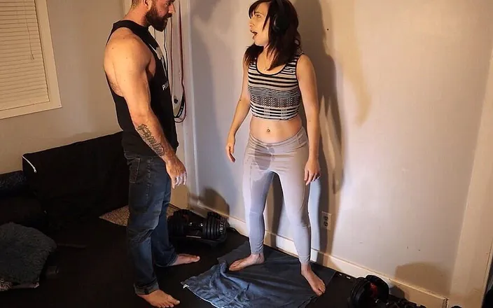 JessTonySquirts: Real Female Squirting Orgasm During My Workout (intense Squirt)