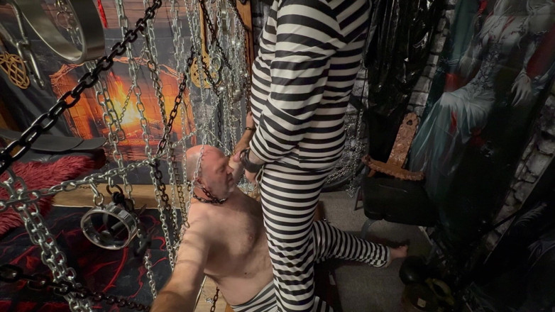 Aaexperiencesltd: Domina satana đặt Booboo trong tế bào với well-hung.