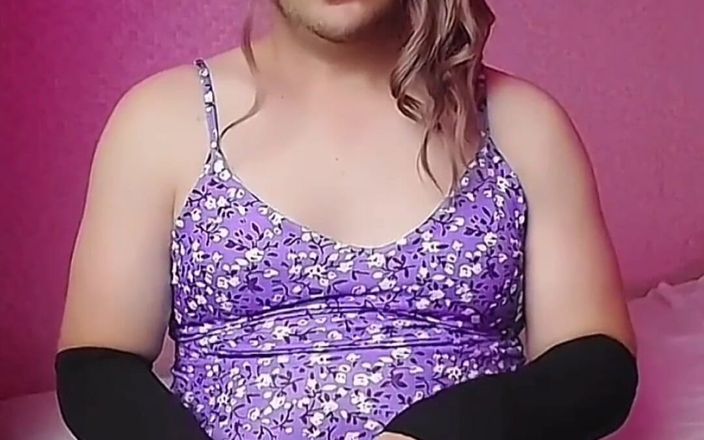 Kitty_Cross: Chispadora y sensacional: el mundo musical de Crossdresser Kitty