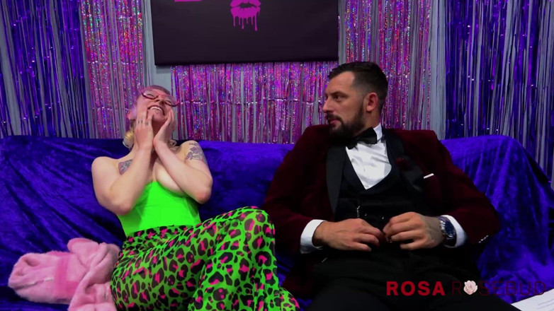 rosarosebud: Spectacol de jocuri - distragere a atenției! cu Rosa Rosebud &amp; Răspunsuri...