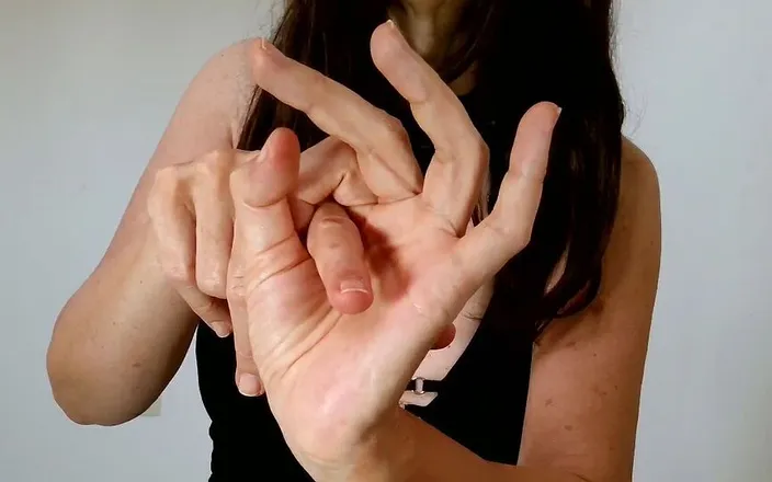 Brazilian_Miss: Amazing hands fetish teasing with two porn songs