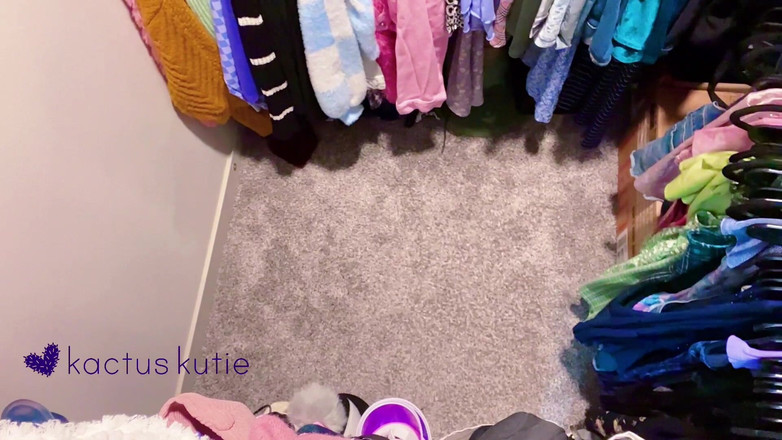 Kactus kutie: Kommer med min styvsysters sexleksaker