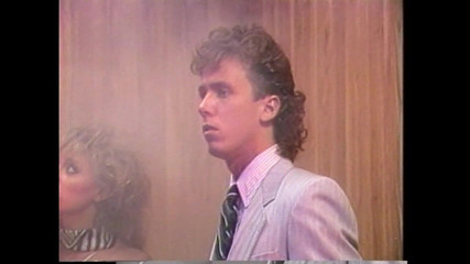 Vintage Megastore Full hd: Intrapolation avec un lymphomaniaque