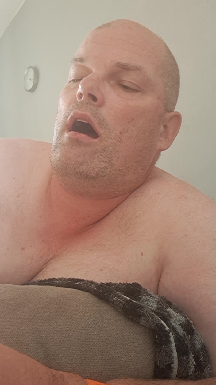 Fickspecht: An Ass Fuck with Dildo in the Morning Drives Away...