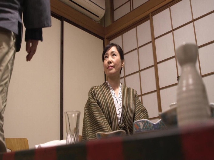 MBM3988: Sesso all'aperto con un bagno all'aperto con mio genestro che...