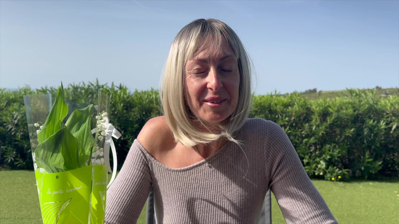 Video Porno One: ¡Lena, MILF de 40 años de Tours!