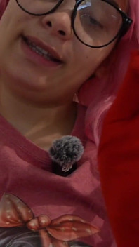 Im Spending a Romantic Day with My Giantess Love for This Moment, Im Even Putting on a Red Glove
