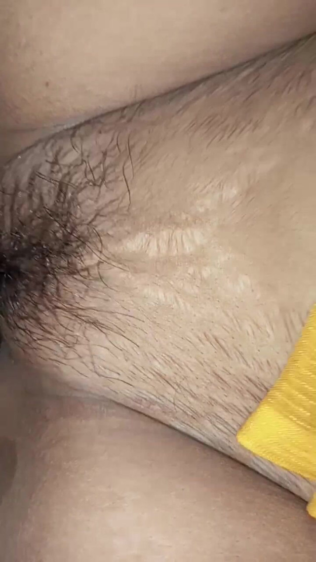 Village Girl First Time Having Vigorous Sex in Room Full Video (Poojarani)