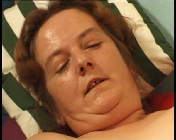 YOUR FIRST PORN: Omi Brittas Letzte Nummer- ultimul număr al bunicii Britta