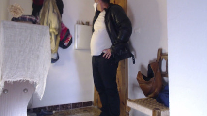 DragonGalaxy11: Il ragazzo delle consegne riceve un pompino a sorpresa sexy