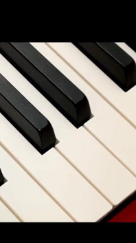 Playing Piano with M'dick