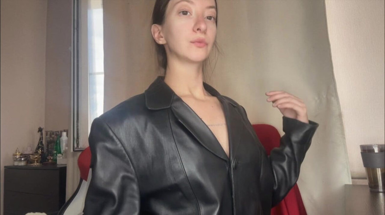 Skinny_lady69: Look Into My Eyes and Don't You Dare Look Away.