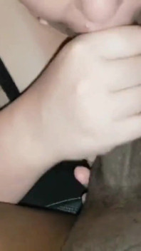 Youngenglishbbw likt grote zwarte lul tepels natte pijpbeurt