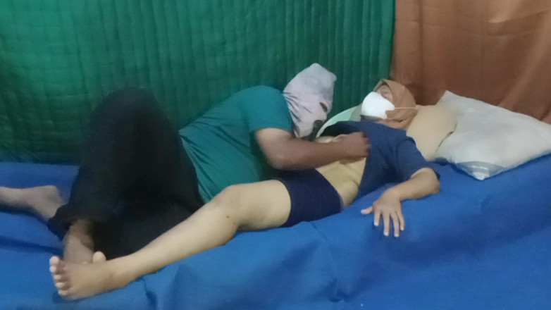 Babang endut: Scopata e leccata figa MILF indonesiana