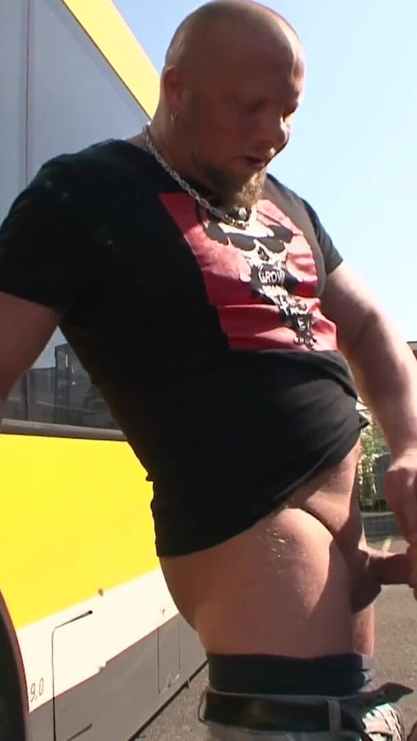 German outdoor - Deepthroat (Absolute BDSM)