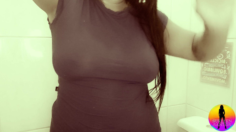 Suellen Santos: V Anině kabaretu milfka předváděla živě