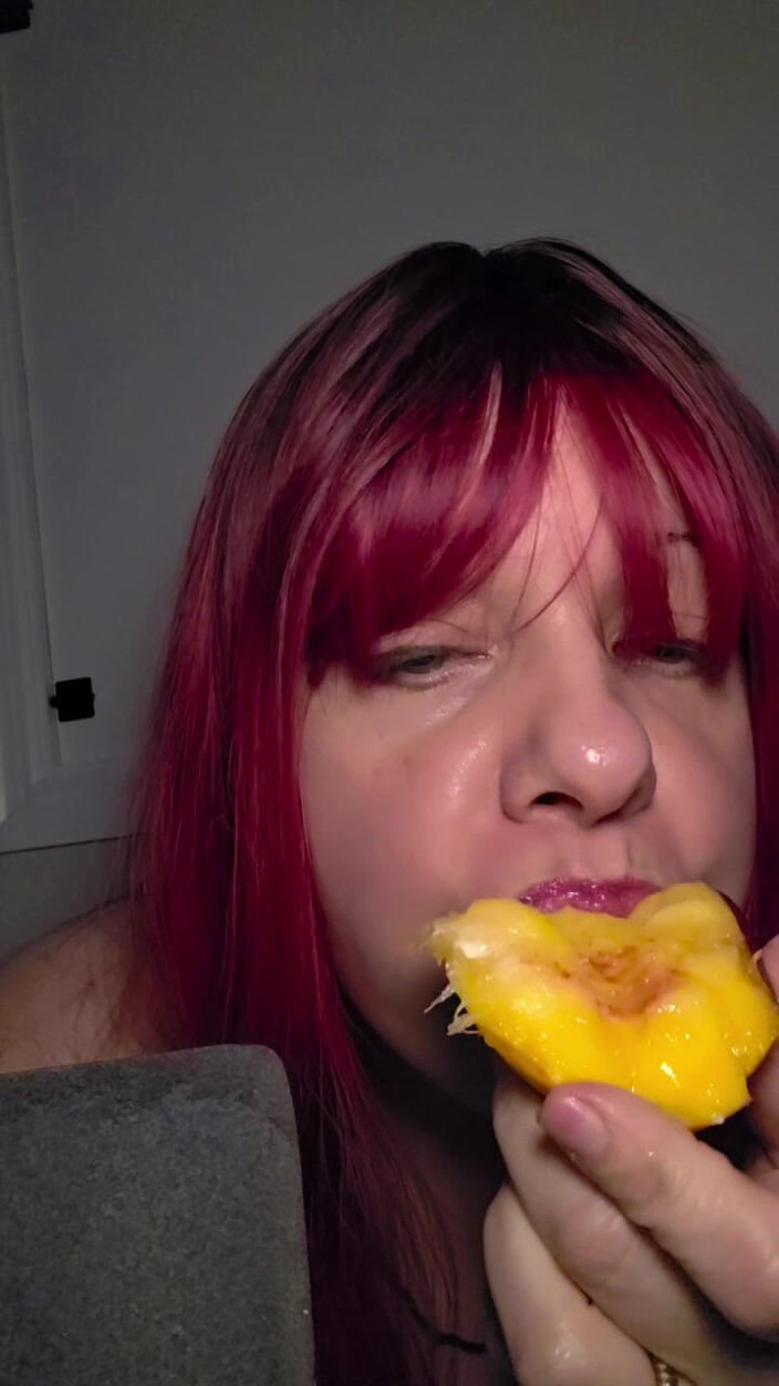 LustyPeachesofSin: Broskve a krém ASMR