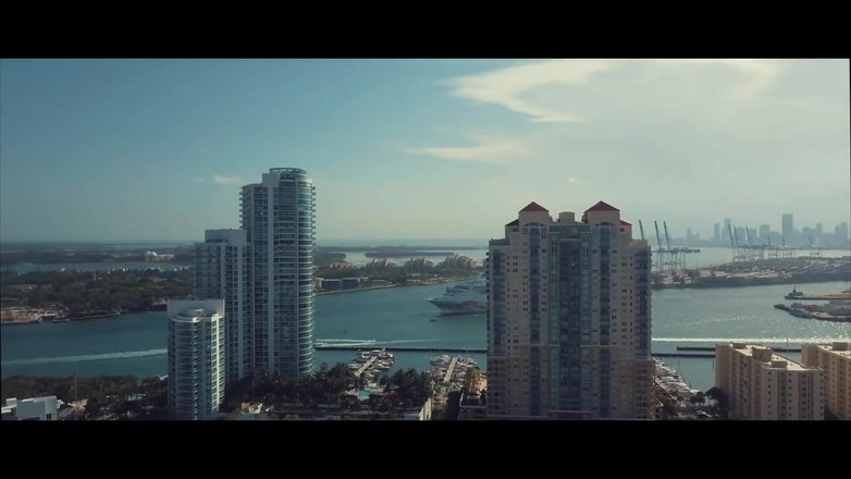 Piper Blush: 사우스 비치 여행