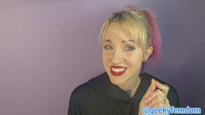 Geeky Femdom: Schreeuw maagdelijke maas in de wet