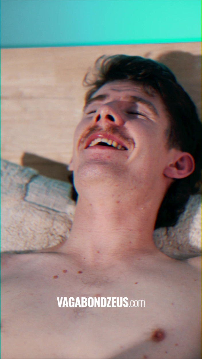 VagabondZeus - Erotic Filmmaker: Playful Kiwi Hung Twink in His Solo Session