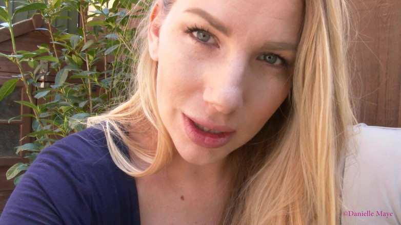 Danielle Maye: Stuzzicare