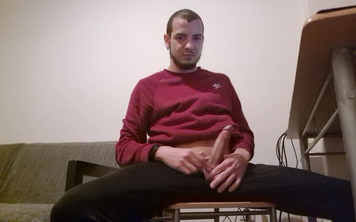 Fitguywithbigdick: Insana tremendo e gozada múltipla no orgasmo