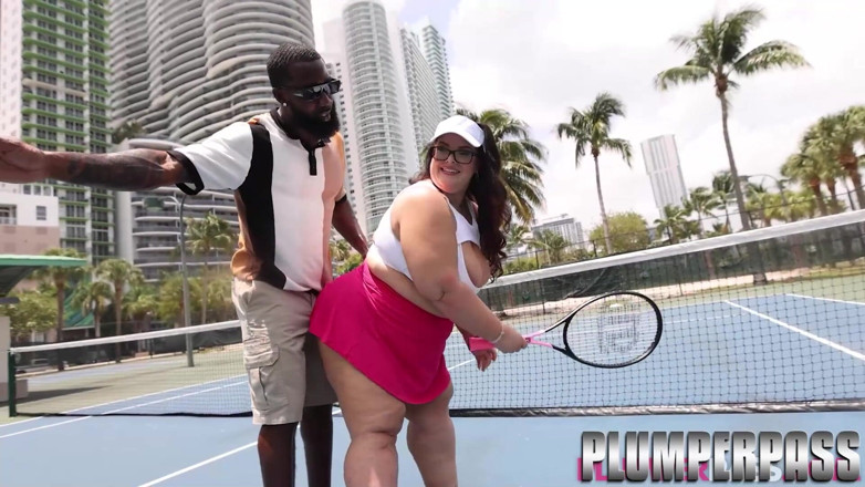 Plumper pass: Plush Plumper Luna Lark Takes BBC Balls After Tennis