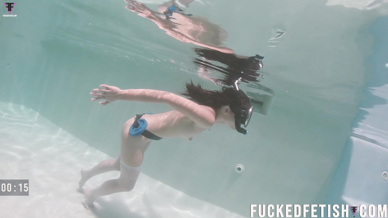 Fucked fetish: HD thử thách thủ dâm dưới nước vớ trắng