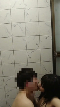 クラブトレーニングキャンプでの女子セックス - その他多くの猥褻なパート1