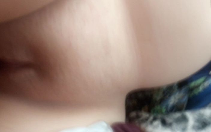 VitLen2: Yarak amcığını sikiyor yakın çekim. Amcıkta sperm. İçine Boşal