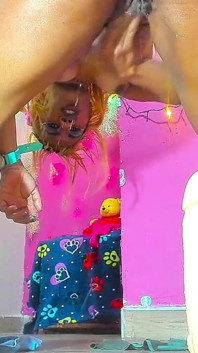 Dulce Ziua Îndrăgostiților călărește-ți pula adânc pe la spate 4u Marele meu tati Love Full HD Yumiii