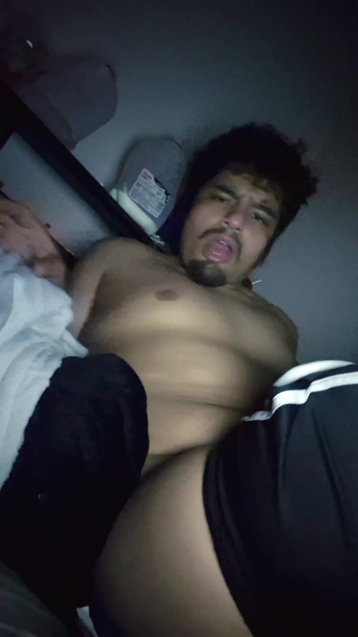 NakyJoss: Голий інфлюенсер живота