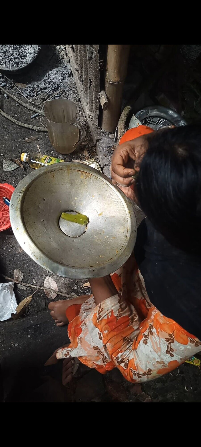 Skakoi: Kejutan masak kakak ipar india yang super hot!
