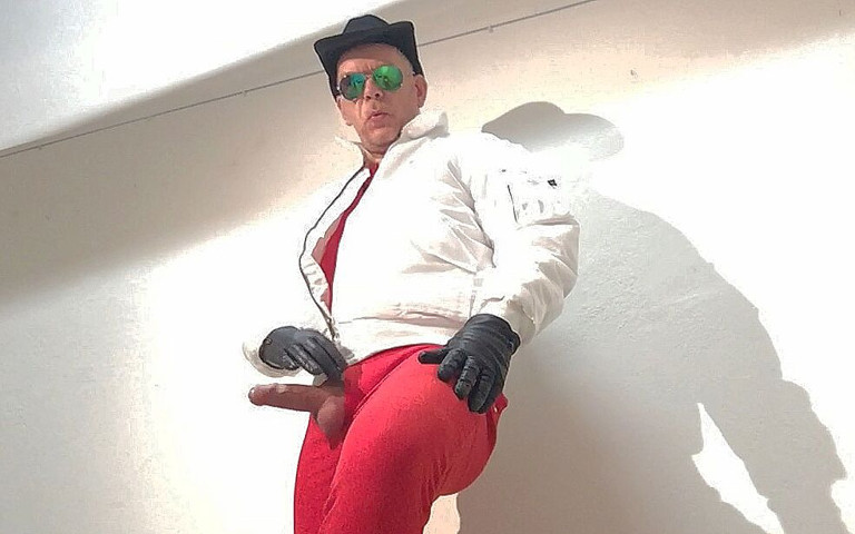 The Cowboy in Red Long Johns 3 (Germane_XL) The Cowboy in Red Long Johns 3 (Germane_XL)