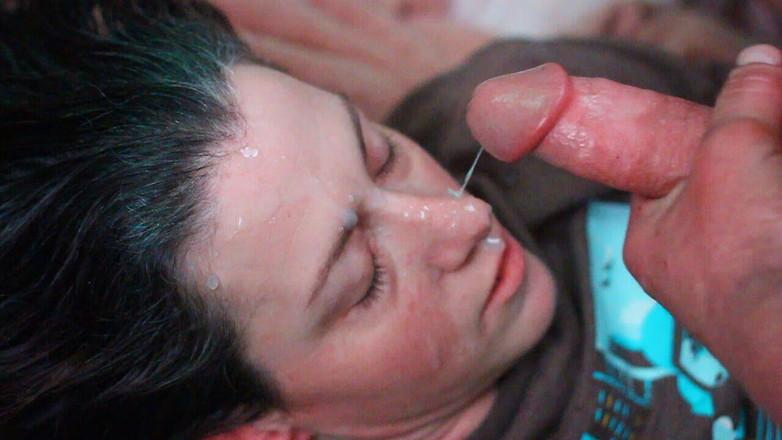 Dirty Dees: Jag älskar att tömma mina bollar i denna bra lilla amatör...